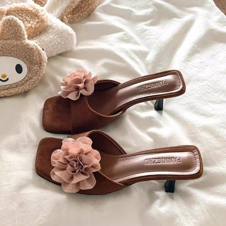 Vintage Floral One-Strap Sandal Slippers For Women, New 2026 Summer Style, French Square Toe, Fashionable Elegant Versatile High Heel Slides