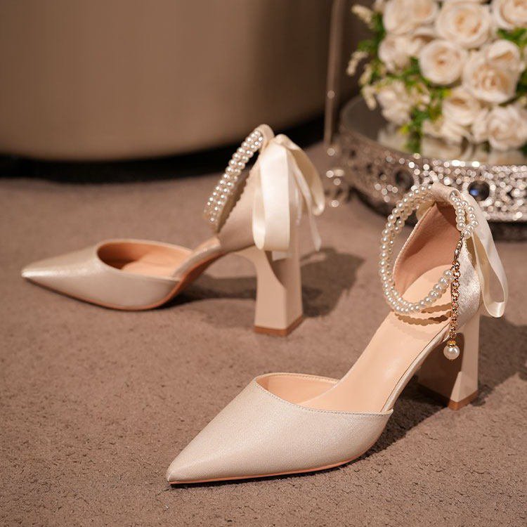 Women's Pumps 2026 Spring New Arrival, Designed Pearl Bow, Unique And Elegant Style