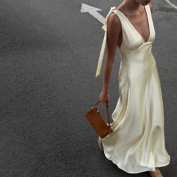 V-neck Sexy Backless Sleeveless Dress With Tie